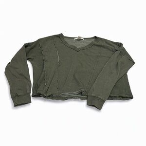 Altar’d State Women’s Army Green Scoop Neck Raw Sweater Small